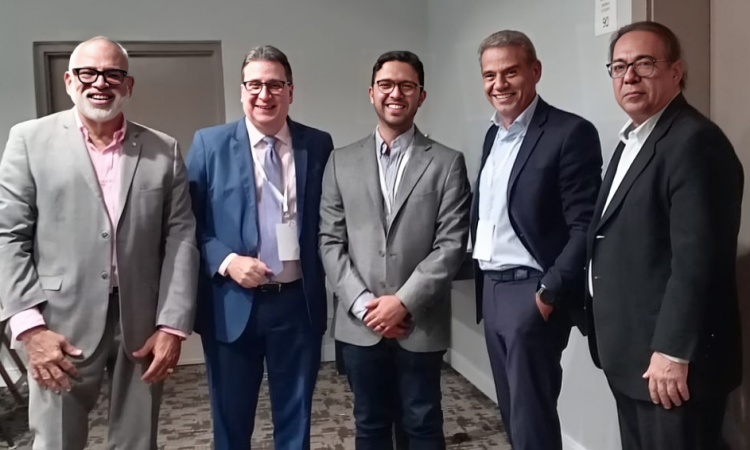 Especialistas afirman que la vacunación en embarazadas es estrategia clave para reducir mortalidad materno-infantil