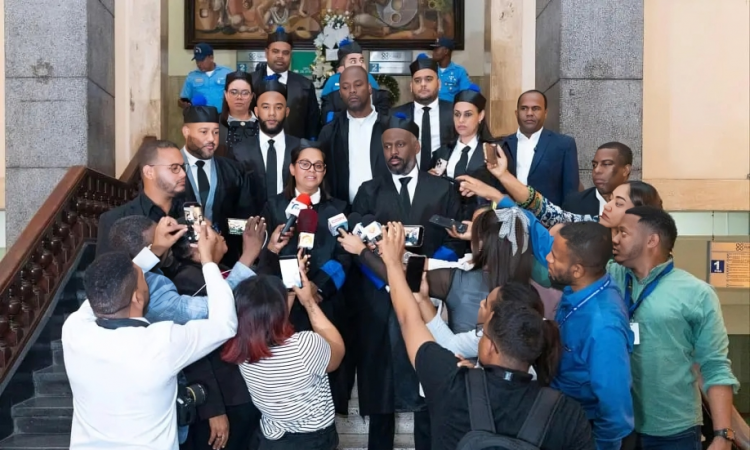 Imputados en caso SeNaSa admiten pagos de sobornos al exdirector Hazim y a funcionarios Imputados en caso SeNaSa admiten pagos de sobornos al exdirector Hazim y a funcionarios