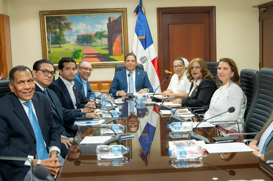 Comisión Especial del Senado recibe a Pastoral de la Salud para valorar la modificación a la Ley de Salud Mental