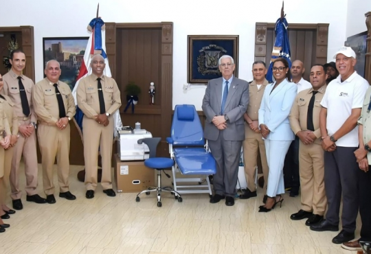 SNS fortalece salud bucal en la Armada Dominicana con entrega de modernos equipos odontológicos SNS fortalece salud bucal en la Armada Dominicana con entrega de modernos equipos odontológicos