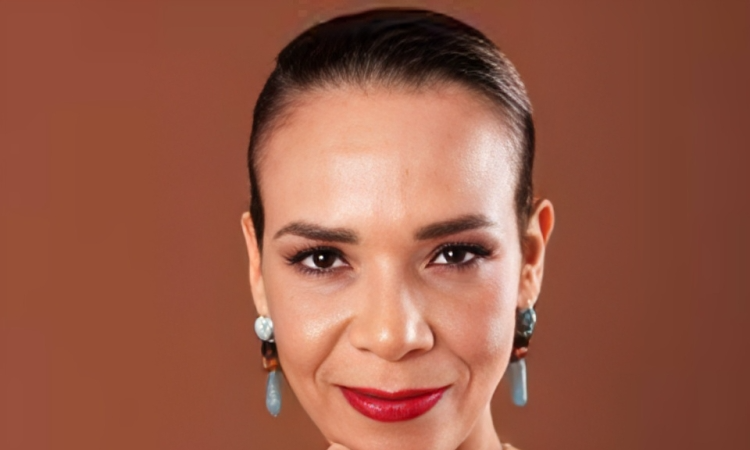 Dra. Alexandra Hichez cierra un 2025 de impacto: premios, congresos y un movimiento nacional de salud mental Dra. Alexandra Hichez cierra un 2025 de impacto: premios, congresos y un movimiento nacional de salud mental