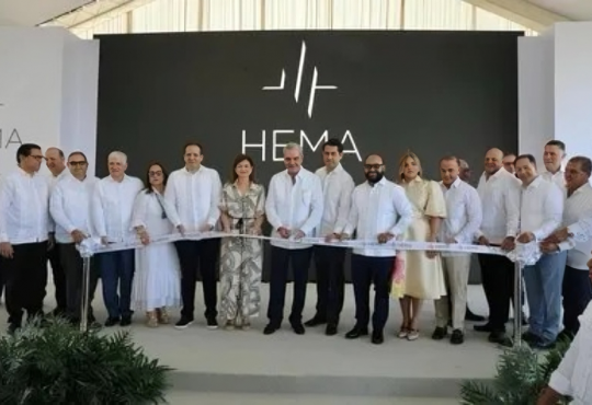 Presidente Abinader inaugura Hospital HEMA en Santiago