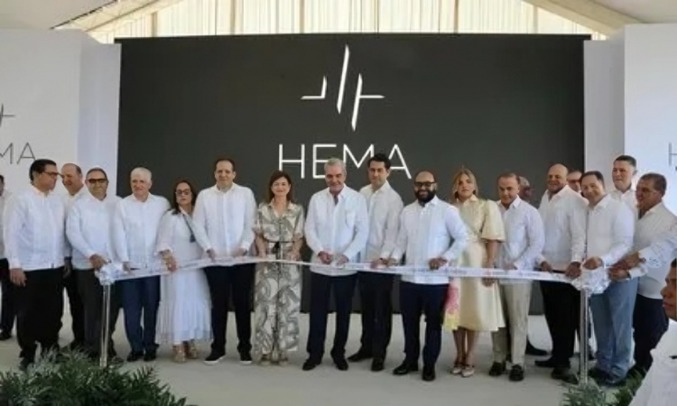 Presidente Abinader inaugura Hospital HEMA en Santiago