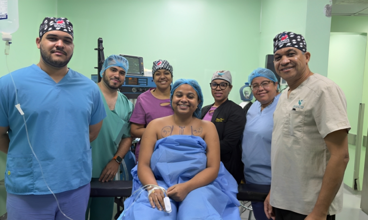 FUNVA realiza las primeras cirugías de gigantomastia cubiertas por el seguro de salud público en RD