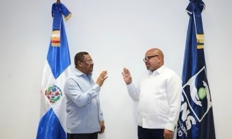 Dr. Joselin Valdez Offrer asume como nuevo director del Hospital Traumatológico Dr. Darío Contreras