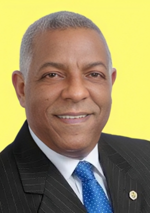 Dr. Rafael Montero denuncia: La corrupción en SeNaSa es "un crimen contra la dignidad y la vida"