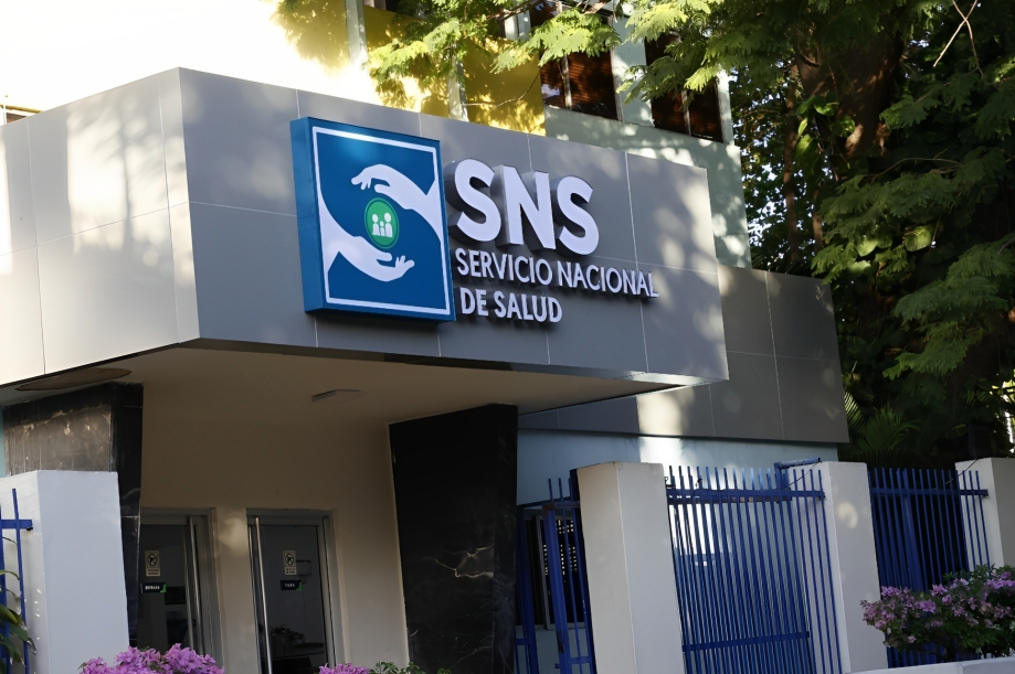 SNS asegura capacidad hospitalaria para fin de año e insta a la población a celebrar con moderación