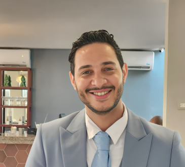 Cirujano Alfredo Brito impulsa la mamoplastia de reducción como cirugía de salud en RD