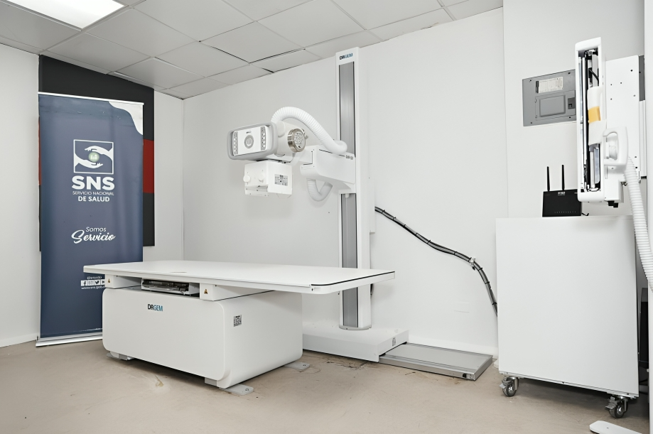 SNS entrega modernos equipos médicos al Hospital Traumatológico Dr. Darío Contreras