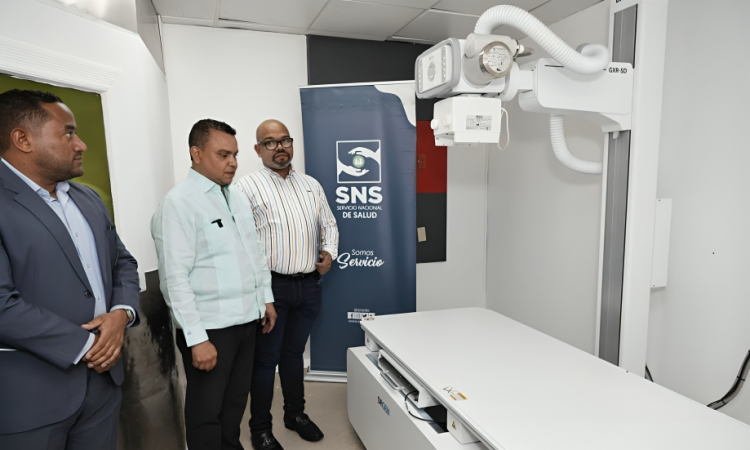 SNS entrega modernos equipos médicos al Hospital Traumatológico Dr. Darío Contreras