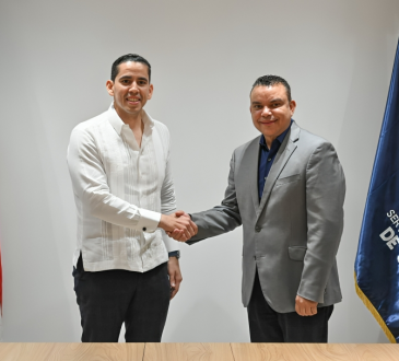 SNS y SeNaSa coordinan acciones para mejorar eficiencia y sostenibilidad del sistema público de salud