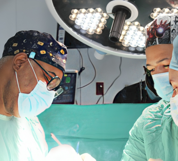 Hospital Ney Arias Lora realiza exitosa Jornada de Reemplazo de Rodilla y Cadera para más de 20 pacientes