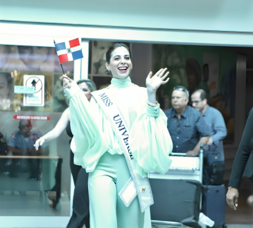 Miss Universo Fátima Bosch llega a RD con agenda centrada en concienciación sobre autismo