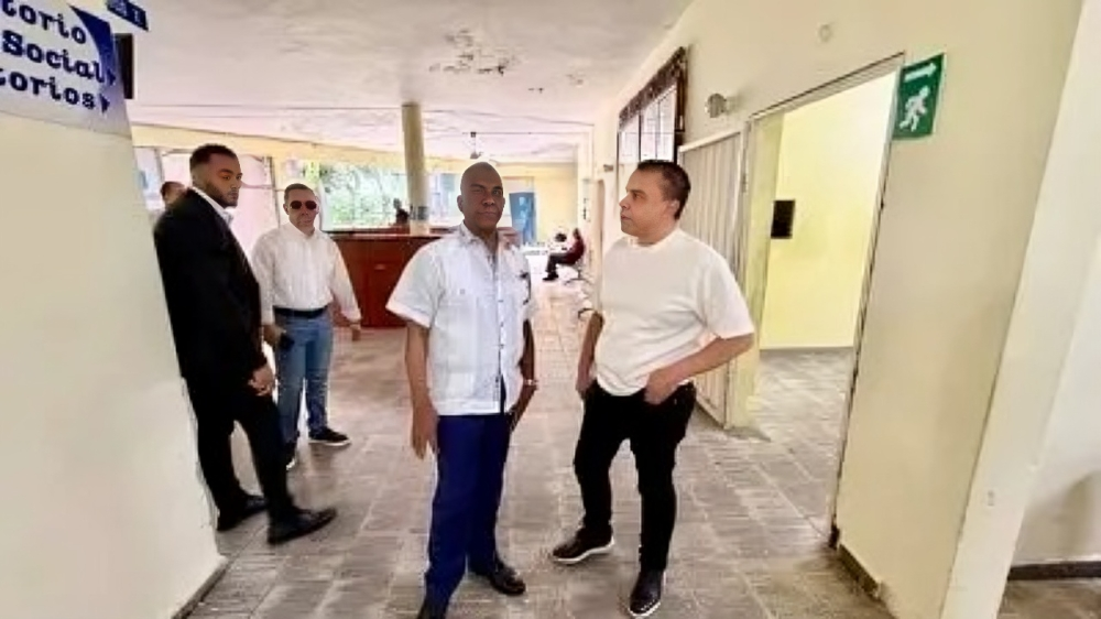 Director del SNS anuncia transformación y mejoras en tres Hospitales Públicos en San Cristóbal Director del SNS anuncia transformación y mejoras en tres Hospitales Públicos en San Cristóbal