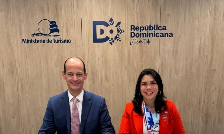 Médico Express y Hoteles de Santo Domingo firman alianza para crear un destino de Turismo de Salud