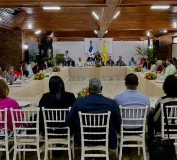 CMD realiza diagnóstico nacional del sector salud en histórica reunión con presidentes provinciales