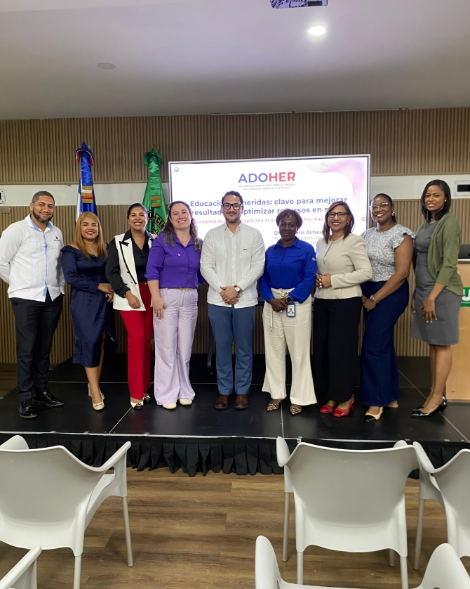 ADOHER y UCE advierten: Falta de educación en heridas está elevando los costos del sistema de salud dominicano ADOHER y UCE advierten: Falta de educación en heridas está elevando los costos del sistema de salud dominicano