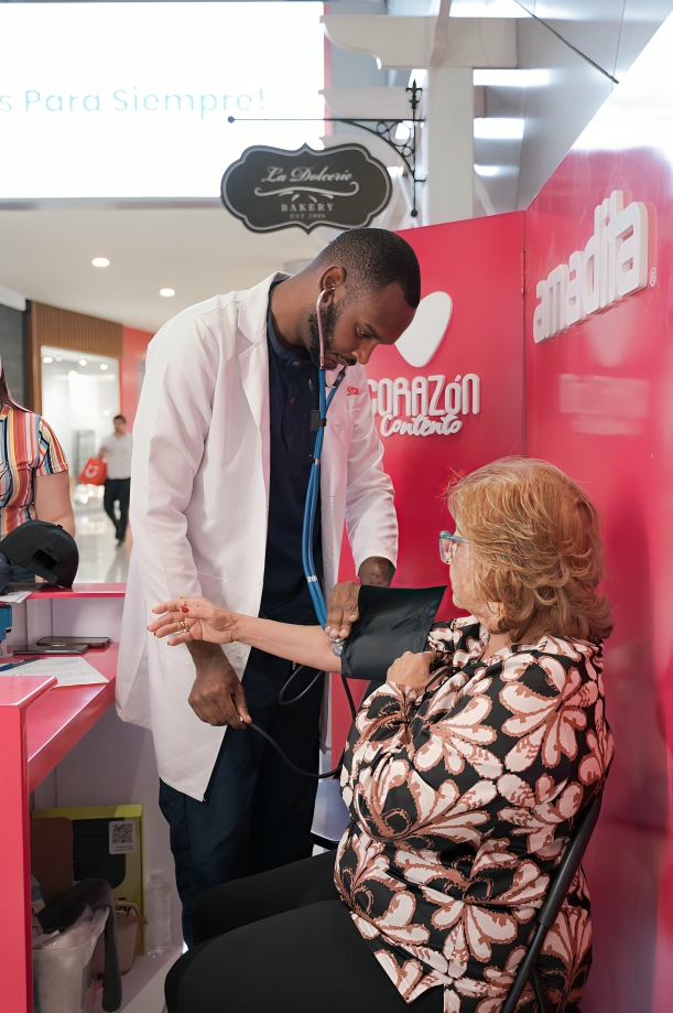 Amadita Laboratorio Clínico presenta “Corazón Contento”