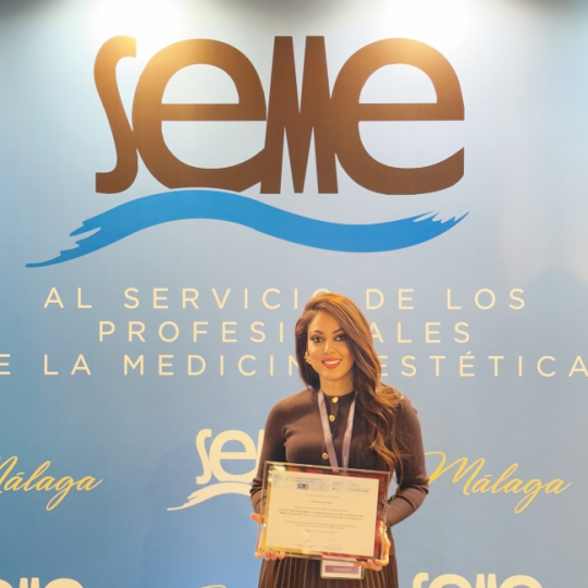 Presidente de ADOMELL es galardonada con "Best Article Award" en España por investigación sobre Geles Inyectables para Medicina Estética