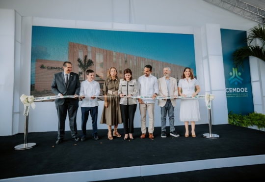 CEMDOE inaugura oficialmente su etapa hospitalaria acompañado de autoridades del sector