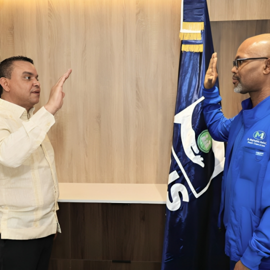 SNS juramenta nuevo director del Hospital Salvador B. Gautier y anuncia importante inversión para su remozamiento