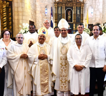Arzobispo Morel Diplán preside eucaristía por la XXXIV Jornada Mundial del Enfermo en la Catedral Primada de América