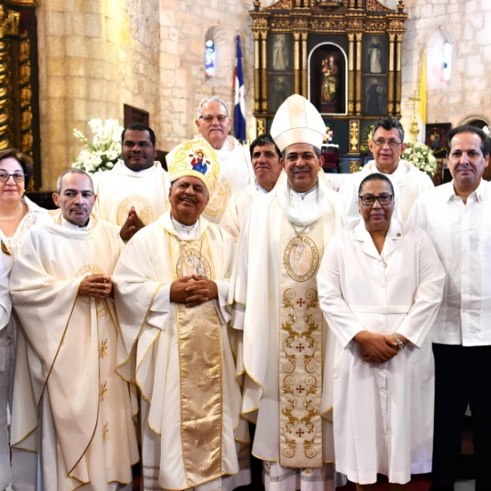 Arzobispo Morel Diplán preside eucaristía por la XXXIV Jornada Mundial del Enfermo en la Catedral Primada de América