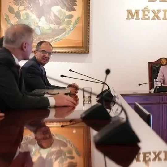 México firmará acuerdo con Moderna, Liomont y Birmex para producir vacunas ARN mensajero e impulsar investigación científica