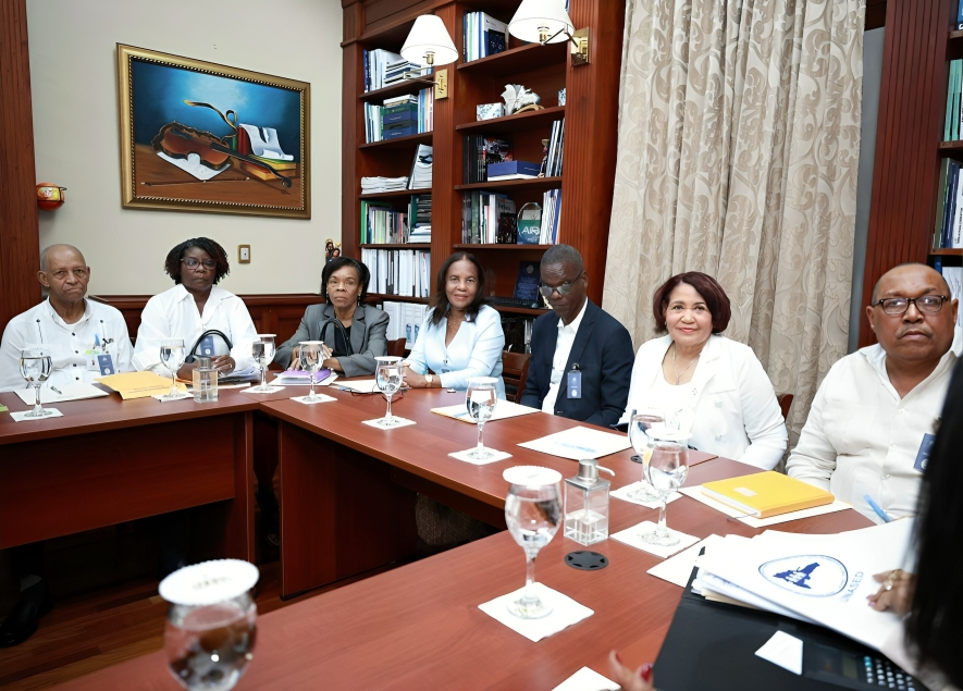 Gabinete de Salud se reúnen con gremios de enfermería para abordar demandas del sector Gabinete de Salud se reúnen con gremios de enfermería para abordar demandas del sector