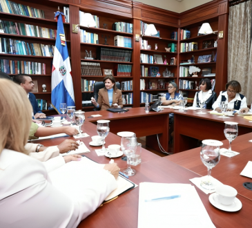 Gabinete de Salud se reúnen con gremios de enfermería para abordar demandas del sector