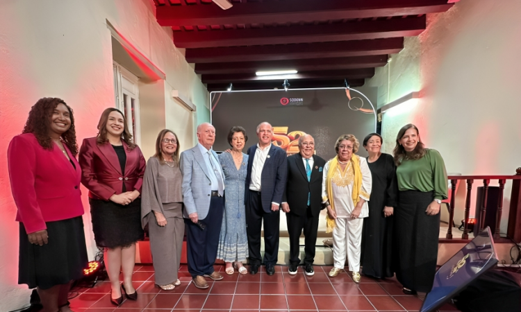 SODENN conmemora 52 años con advertencia sobre falsificación de fármacos y creación de Premios Nacionales de Investigación SODENN conmemora 52 años con advertencia sobre falsificación de fármacos y creación de Premios Nacionales de Investigación