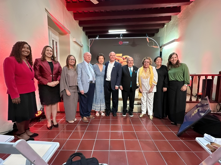 SODENN conmemora 52 años con advertencia sobre falsificación de fármacos y creación de Premios Nacionales de Investigación