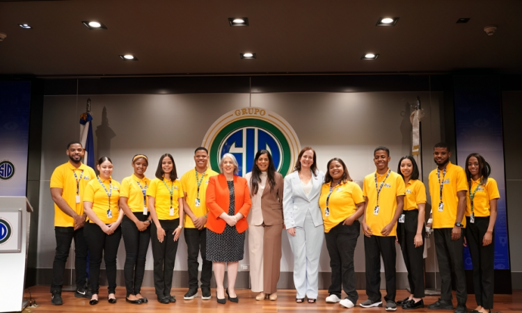 Rehabilitación impulsa inserción laboral en alianza con INFOTEP y Grupo SID