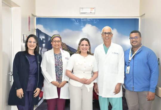 Hospital Pediátrico Dr. Hugo Mendoza lanza PROMUEVE y consolida liderazgo nacional con cirugía urológica de alta complejidad