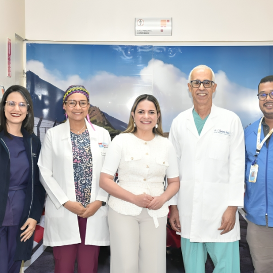 Hospital Pediátrico Dr. Hugo Mendoza lanza PROMUEVE y consolida liderazgo nacional con cirugía urológica de alta complejidad