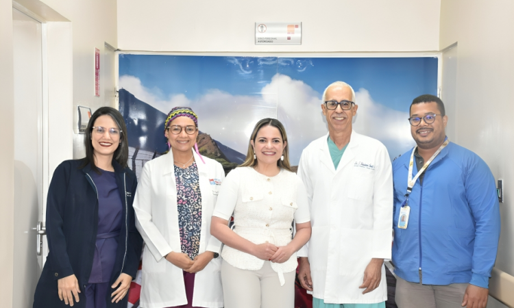 Hospital Pediátrico Dr. Hugo Mendoza lanza PROMUEVE y consolida liderazgo nacional con cirugía urológica de alta complejidad