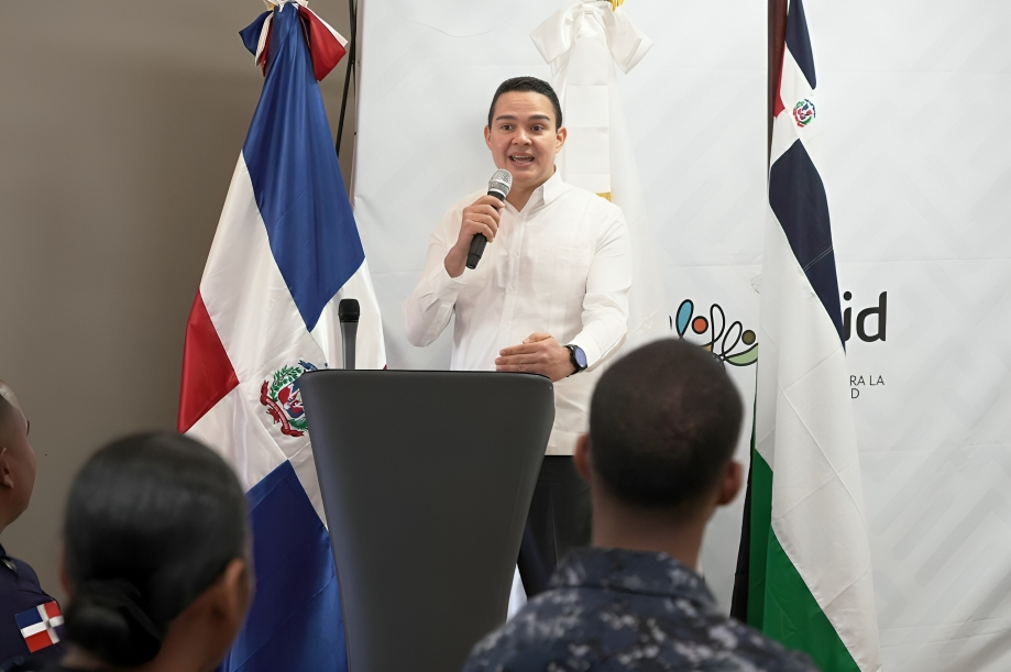 CAID San Juan capacita a 42 agentes policiales sobre señales de alerta y abordaje de adultos con autismo