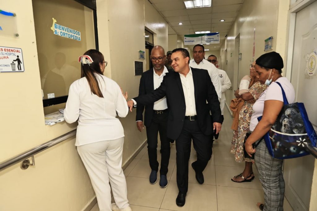 Programas de Diálisis Peritoneal y Nutrición Clínica han beneficiado a decenas de miles de pacientes en la red pública