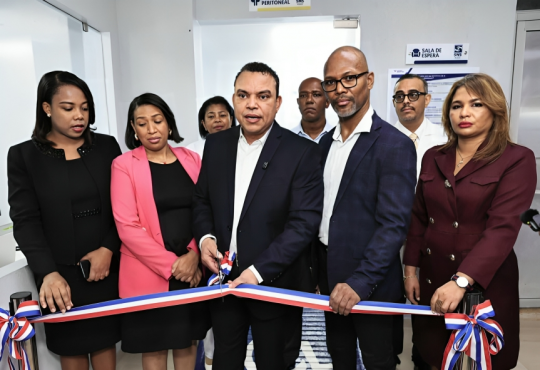 Programas de Diálisis Peritoneal y Nutrición Clínica han beneficiado a decenas de miles de pacientes en la red pública