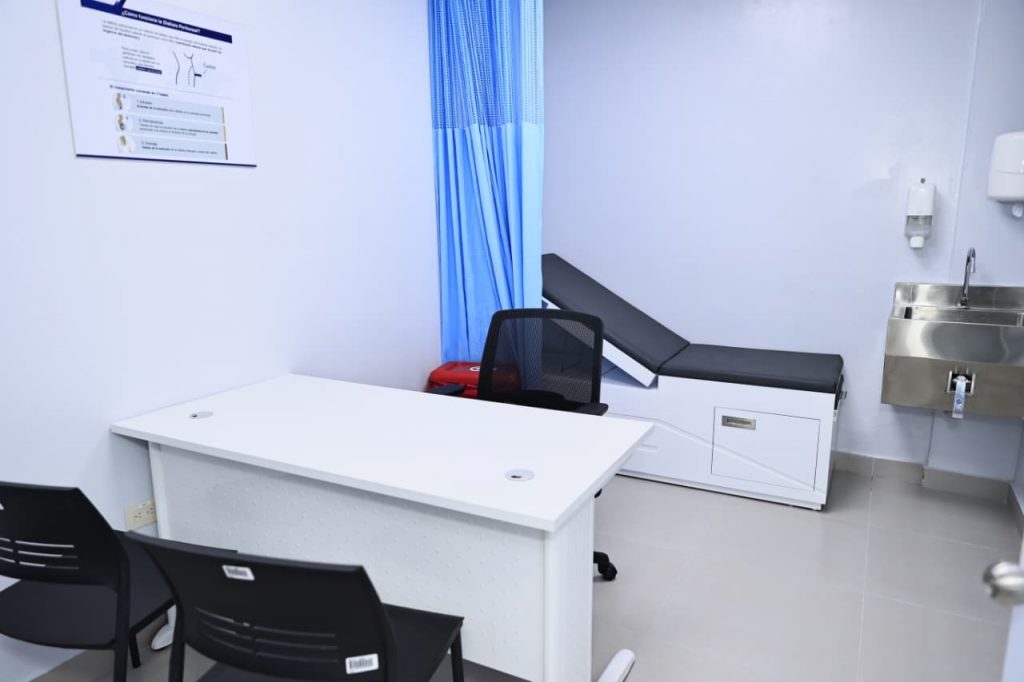 Programas de Diálisis Peritoneal y Nutrición Clínica han beneficiado a decenas de miles de pacientes en la red pública