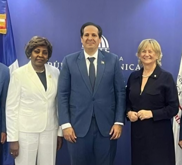 ADOFEM sostiene encuentro con ministro de Salud Pública para abordar formación de recursos humanos en salud