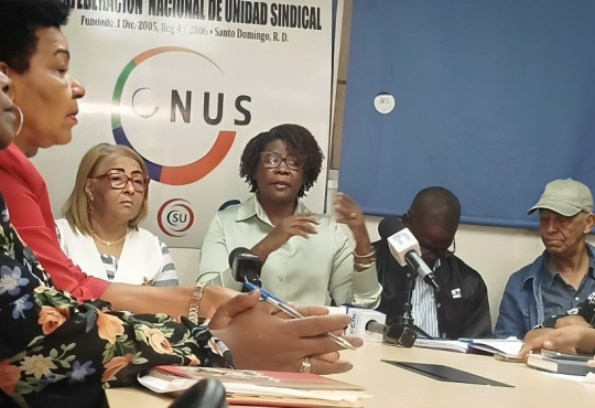 Acuerdos con enfermería permanecen sin firmarse pese a reuniones con el Gobierno