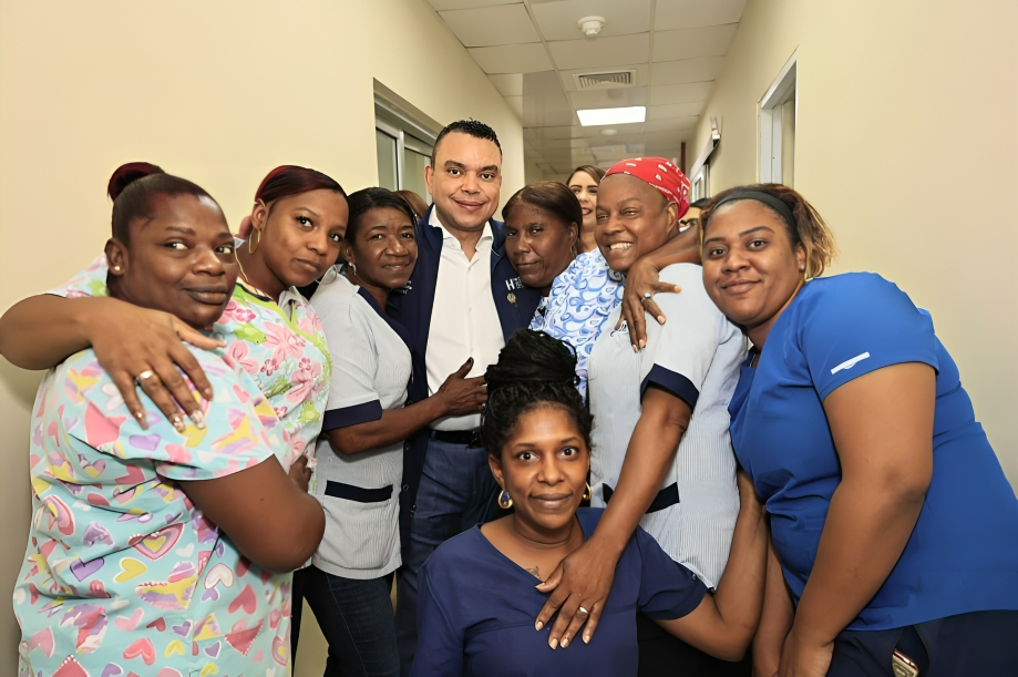 Director del SNS realiza visita no programada a Maternidad La Altagracia