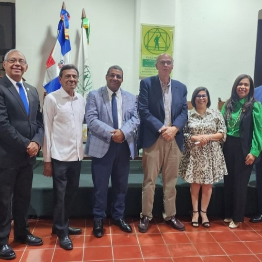 Academia de Ciencias sensibiliza sobre afecciones visuales con documental "Ensayo sobre la mirada"