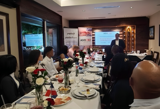 ADOHER conmemora su primer aniversario con cena-conferencia sobre economía de la salud y heridas crónicas