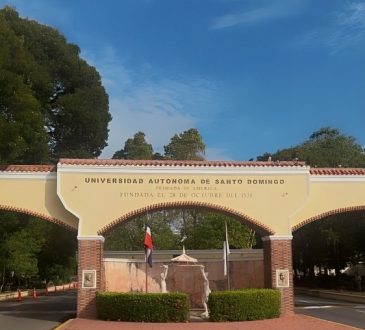 UASD y Consejo Nacional de Residencias Médicas realizan examen nacional único para aspirantes a especialidades