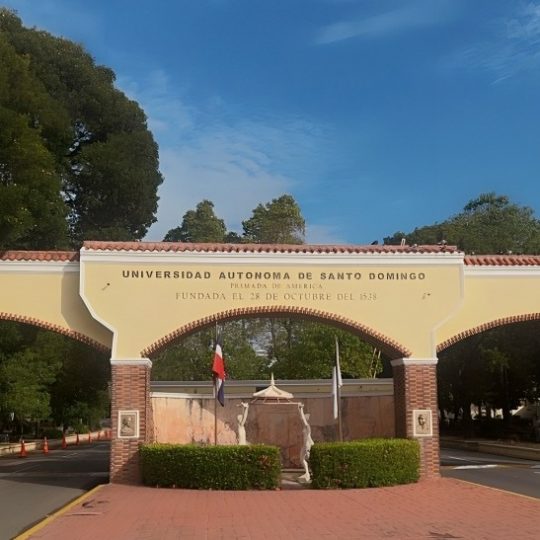 UASD y Consejo Nacional de Residencias Médicas realizan examen nacional único para aspirantes a especialidades