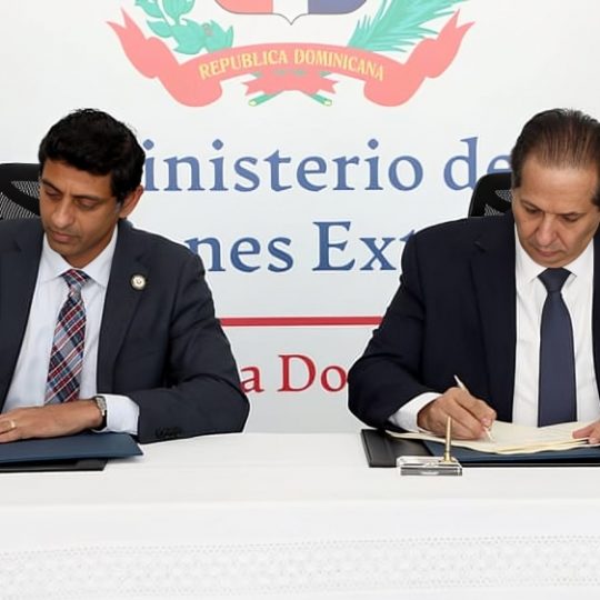 República Dominicana y Estados Unidos suscriben Memorando de Entendimiento orientado a fortalecer el sector salud
