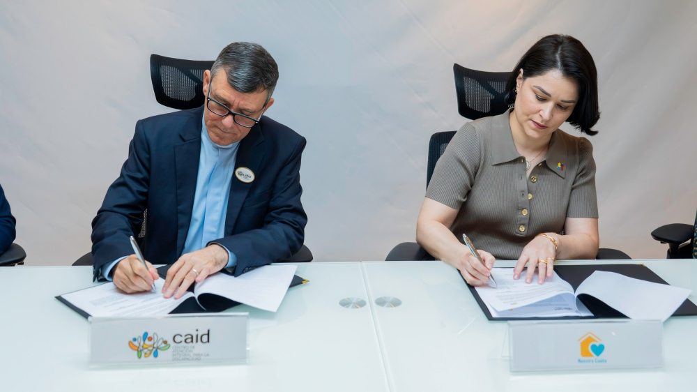 CAID y NCRD firman acuerdo a favor de la niñez con discapacidad