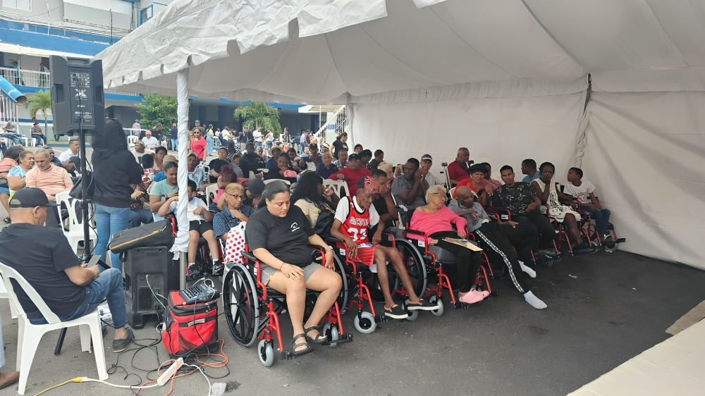 Wheelchair Foundation y Fundación Cruz Jiminián entregan más de 1,400 sillas de ruedas en segunda jornada 2026 Wheelchair Foundation y Fundación Cruz Jiminián entregan más de 1,400 sillas de ruedas en segunda jornada 2026